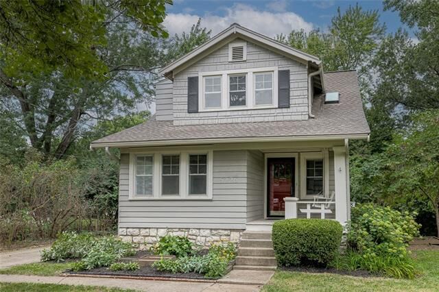 Property Photo: 5226 Lowell Street KS 66202