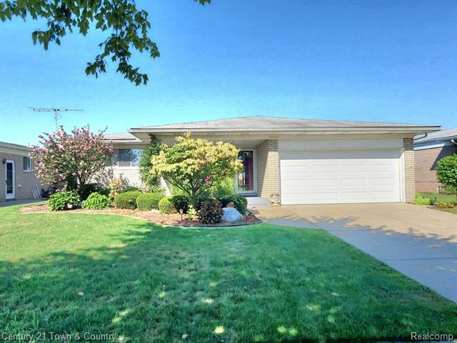 35301 Dunston Drive  Sterling Heights MI 48310 photo