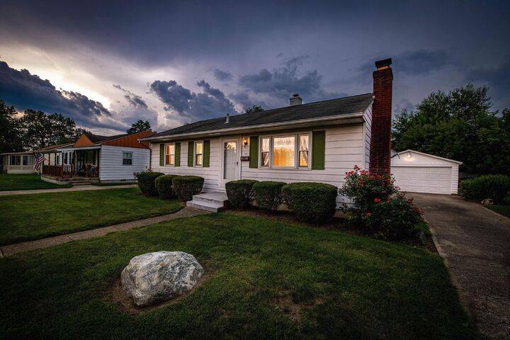 15 Flamingo Dr  Hamilton OH 45013 photo