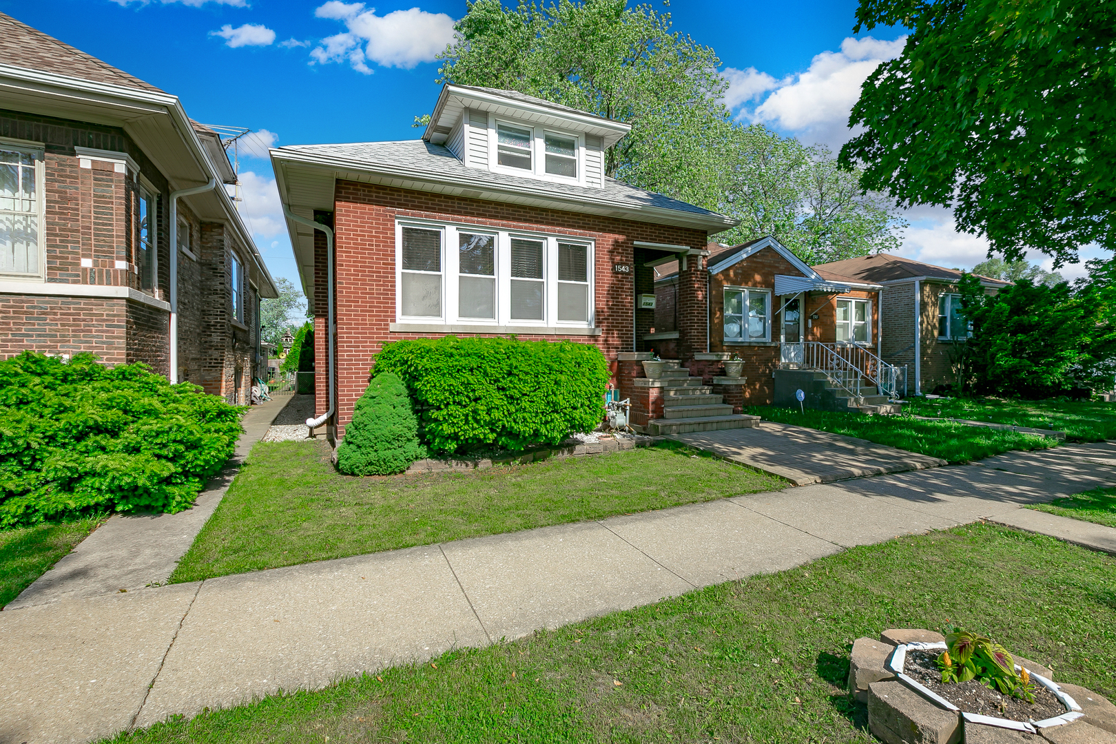 Property Photo:  1543 Highland Avenue  IL 60402 