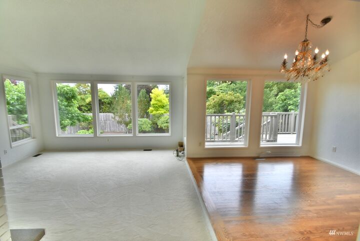 Property Photo:  9119 185th Place SW  WA 98026 