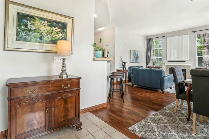 Property Photo:  1855 Trossachs Boulevard SE 1302  WA 98075 