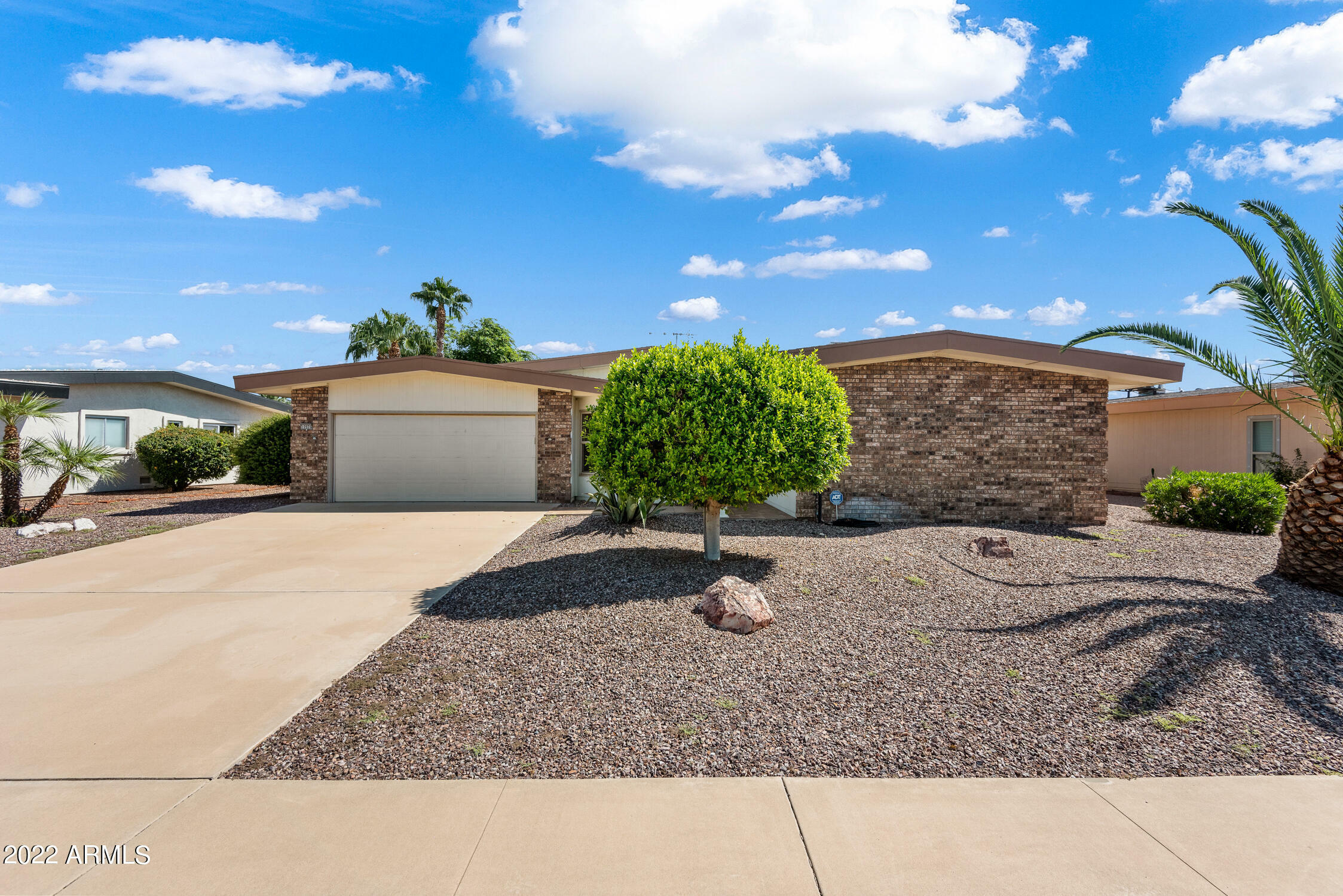 Property Photo: 10926 W Sequoia Drive AZ 85373