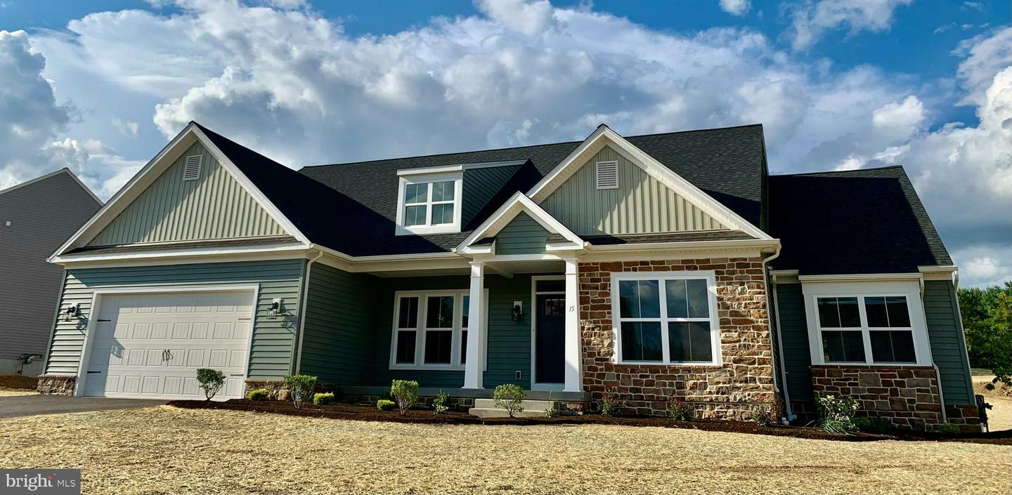 Property Photo: 15 Shrewsbury Court PA 19608