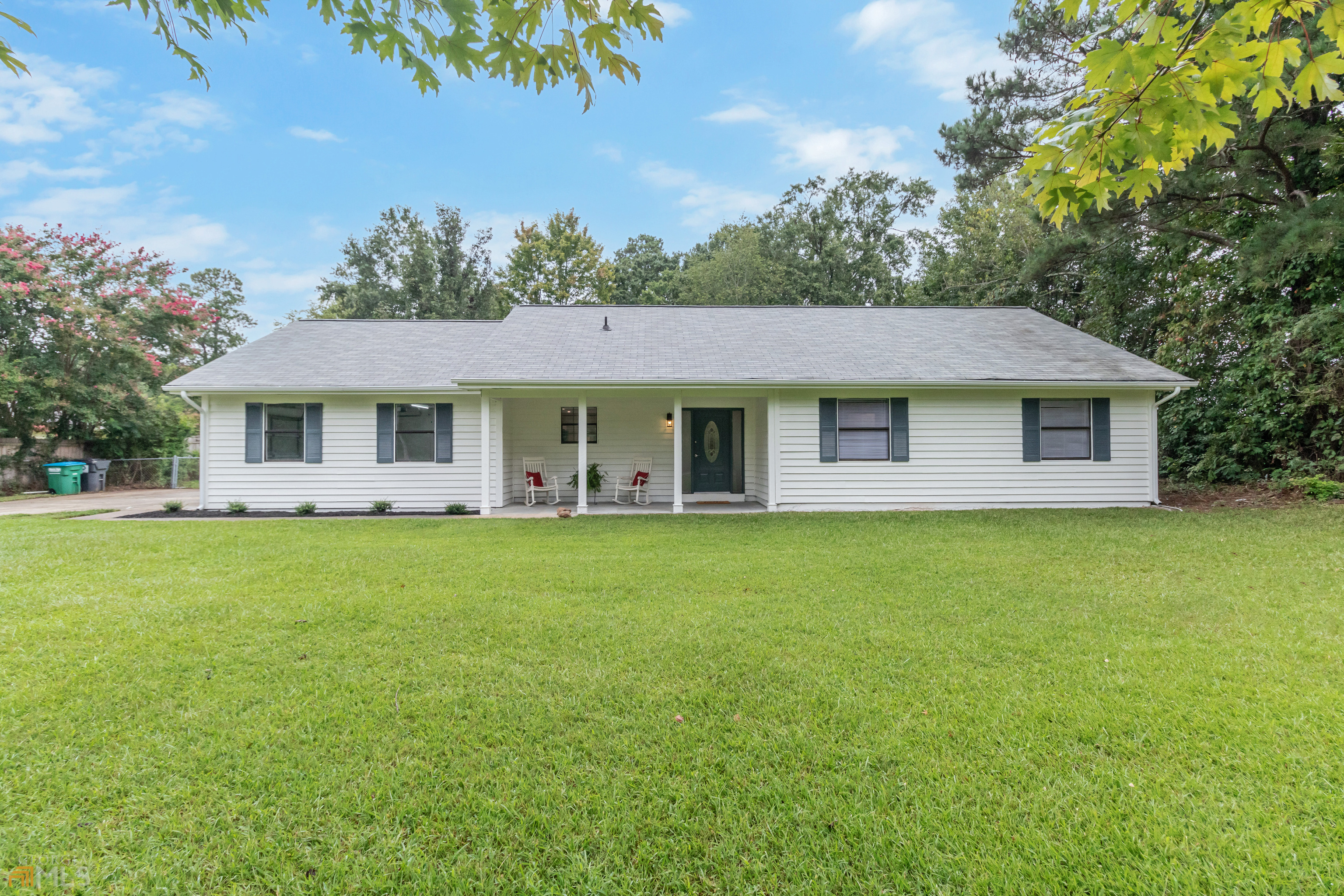 Property Photo: 37 Hampton Locust Grove Road GA 30228