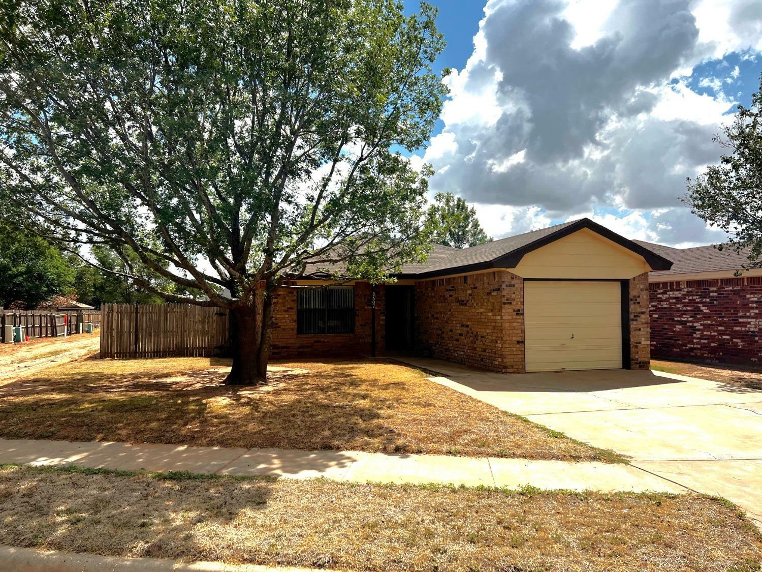 Property Photo:  8407 Ave V  TX 79423 