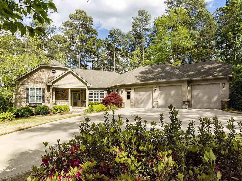 Property Photo:  1051 Cedar Ridge Lane  GA 30642-5240 