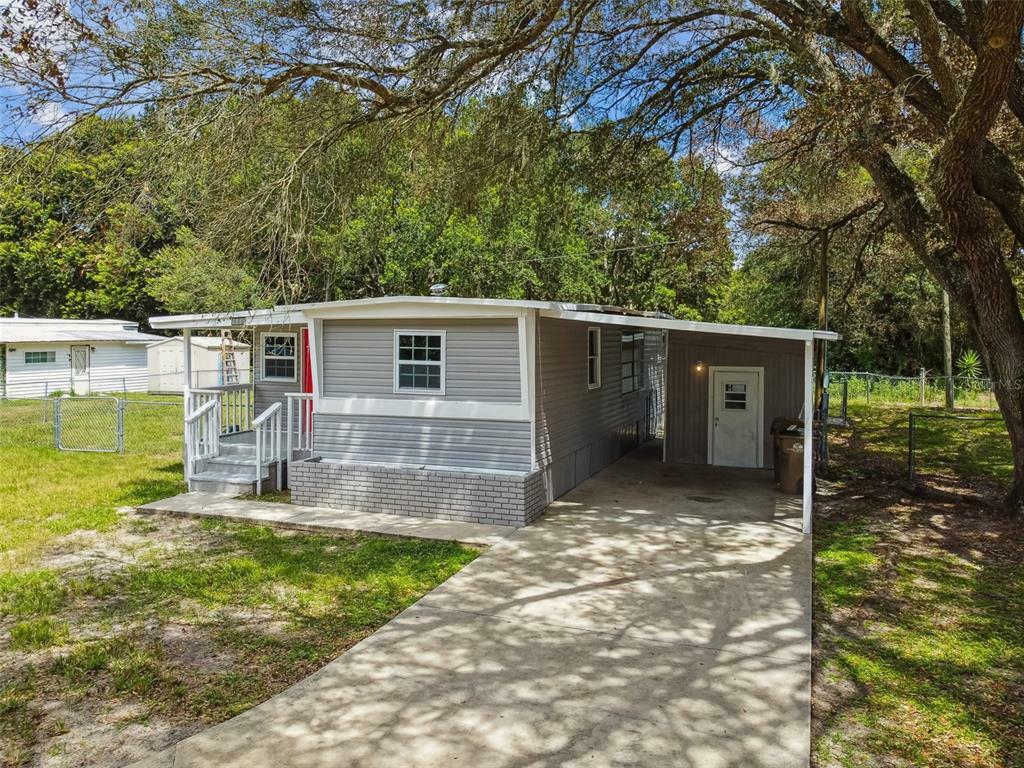 Property Photo:  36422 East Drive  FL 34731 