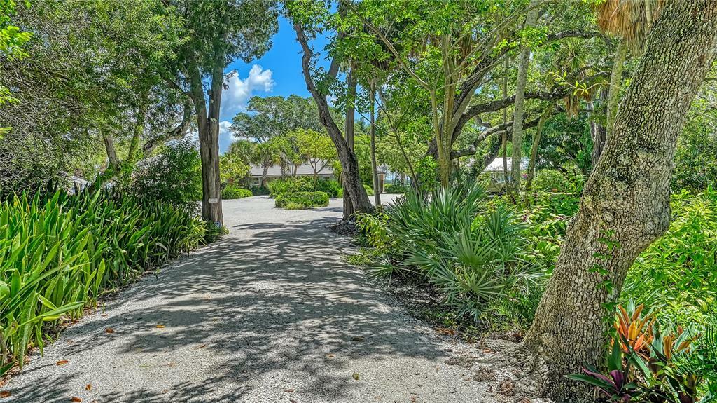 Property Photo: 690 Hibiscus Way FL 34228