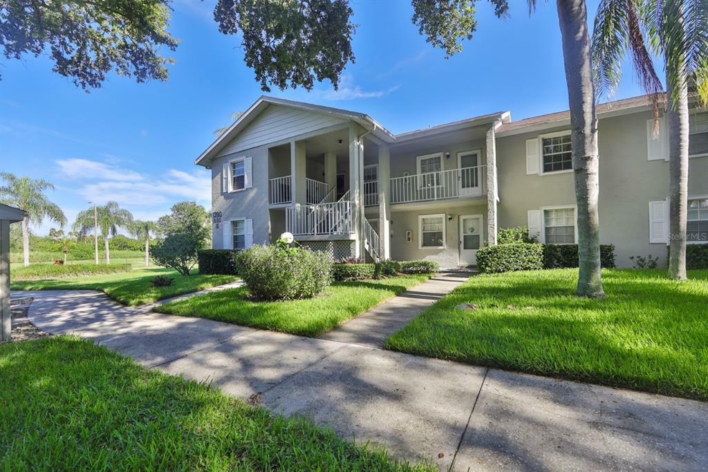 Property Photo:  1390 Oak Hill Drive 201  FL 34698 