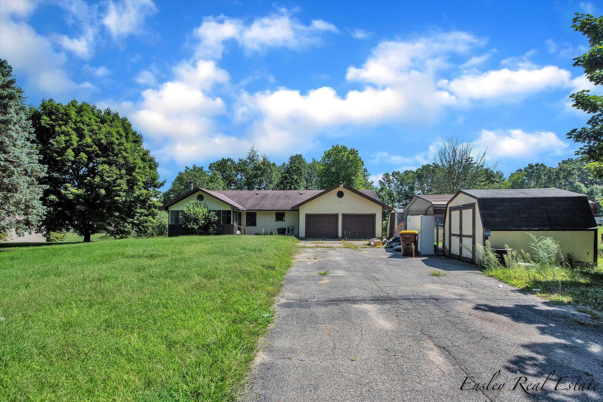 Property Photo:  14120 Algoma Avenue NE  MI 49319 