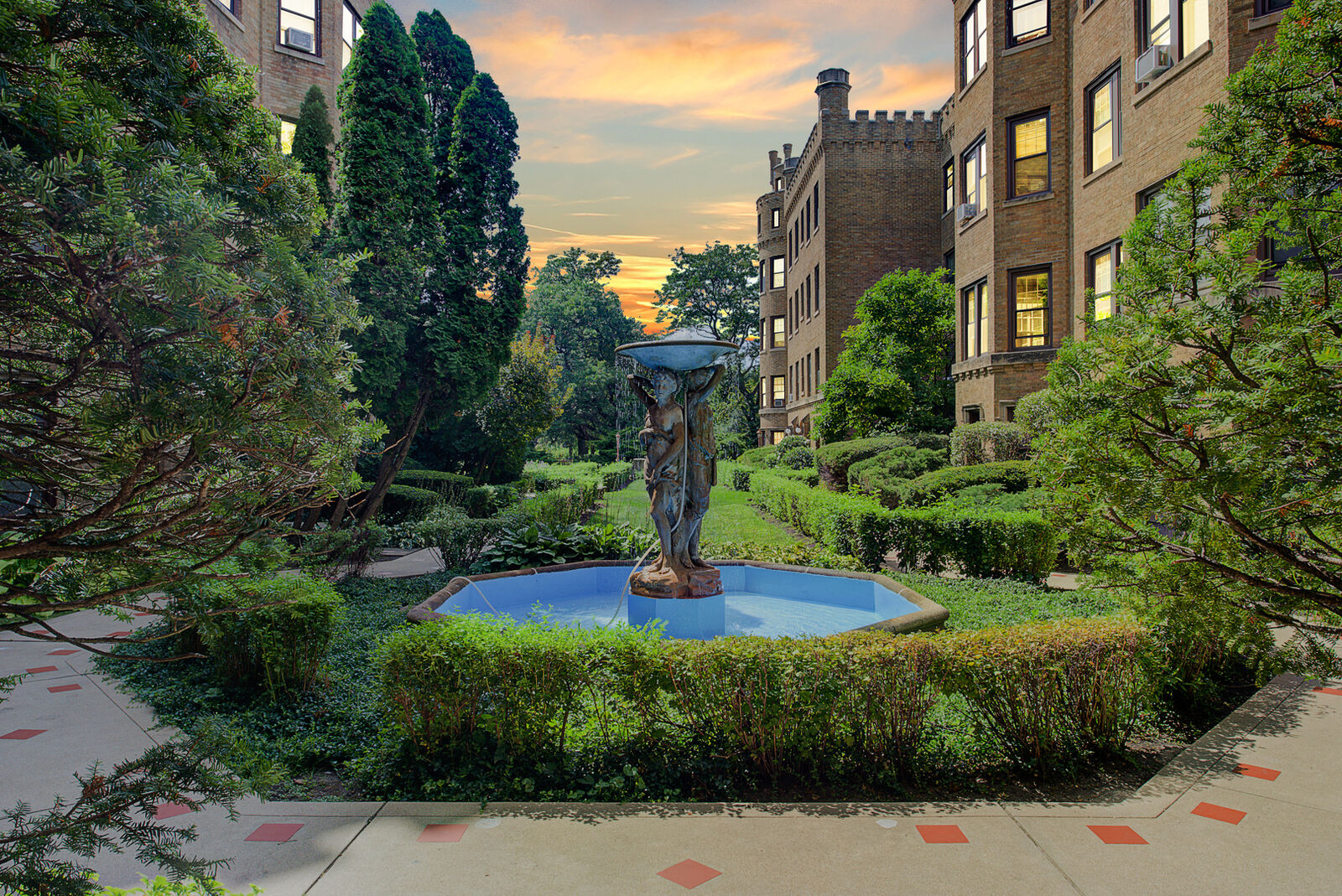 Property Photo: 2448 W Greenleaf Avenue 1 IL 60645
