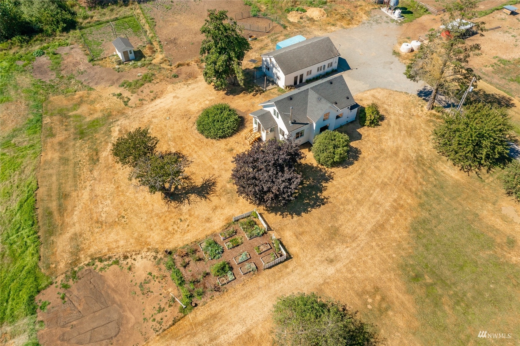 Property Photo:  8249 Valley View Road  WA 98240 