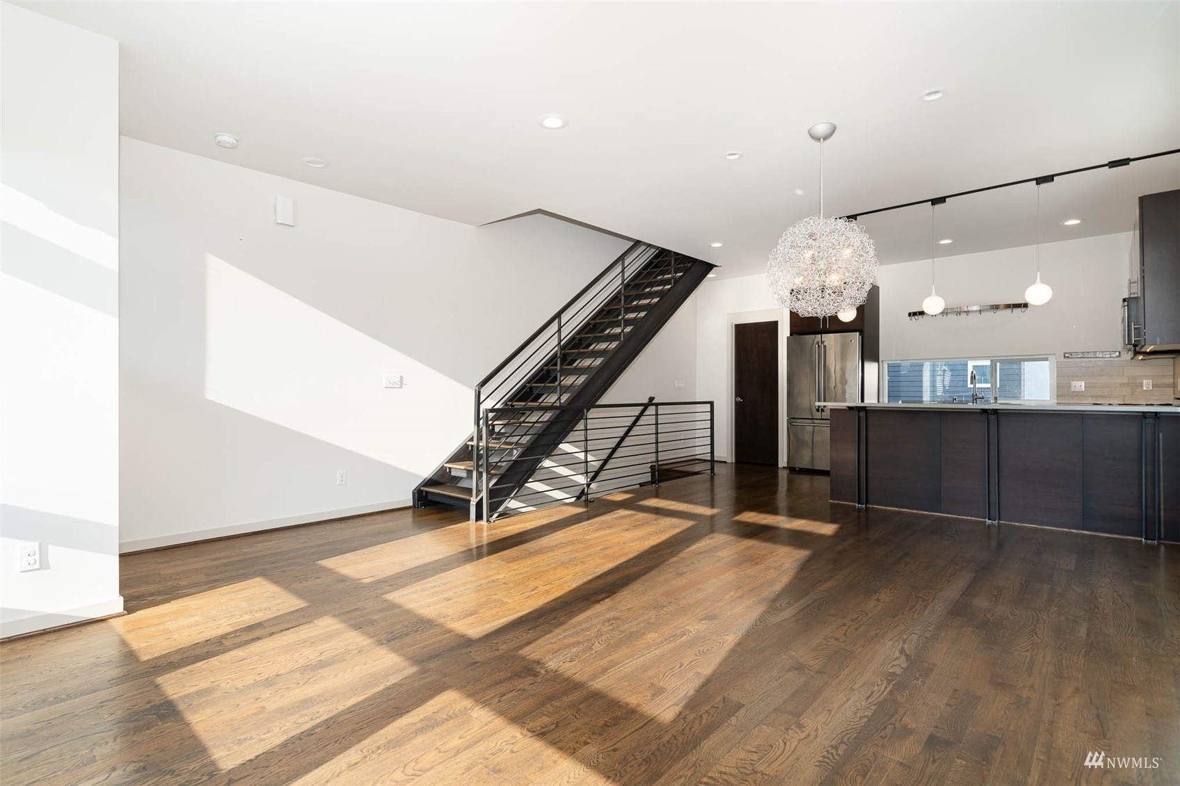 Property Photo: 4262 Linden Avenue N WA 98103