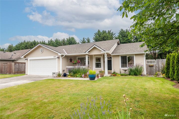 Property Photo: 2120 Grove Street WA 98632