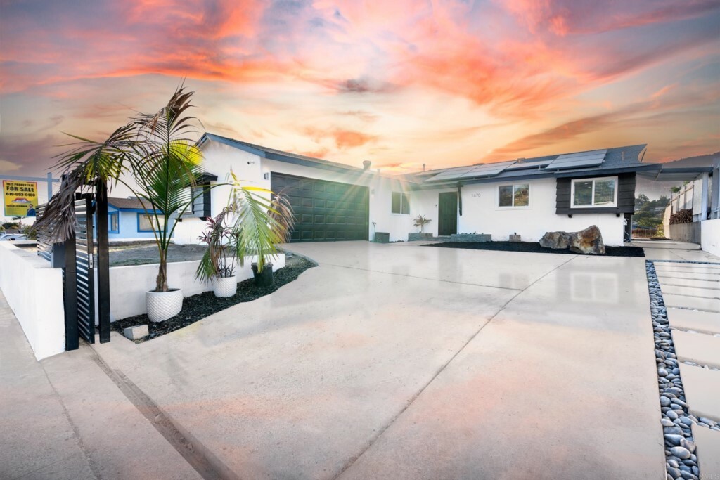 Property Photo: 1670 Primera Street CA 91945