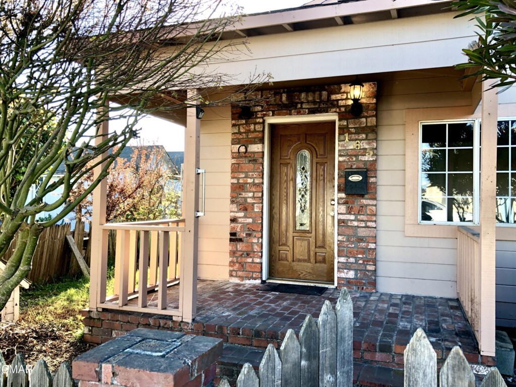 Property Photo: 165 Livingston Street CA 95437