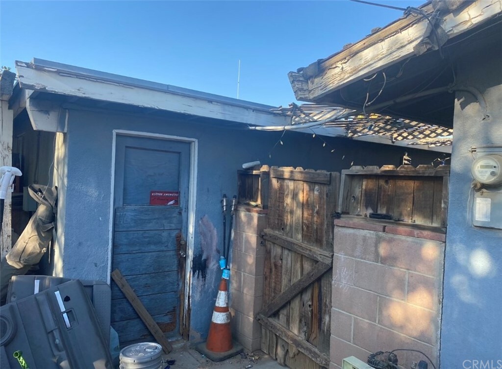 Property Photo:  44635 5th Street E  CA 93535 