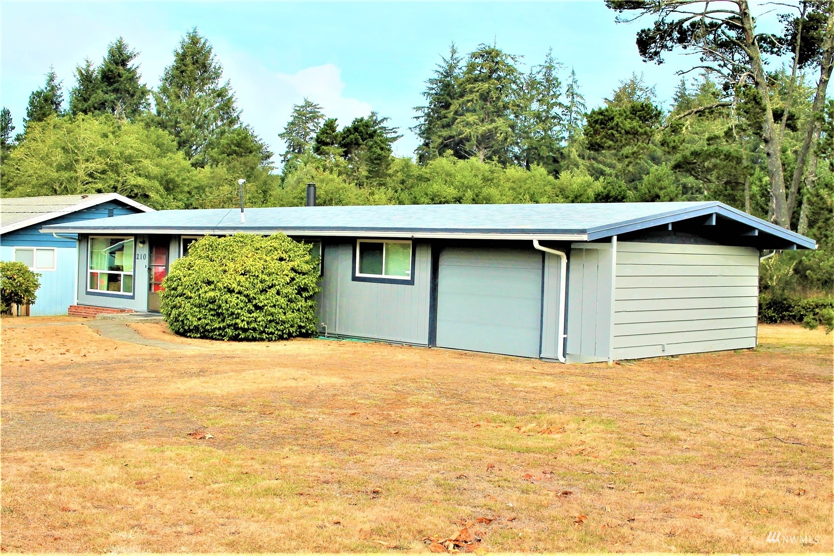 Property Photo:  210 Veterans Avenue  WA 98595 