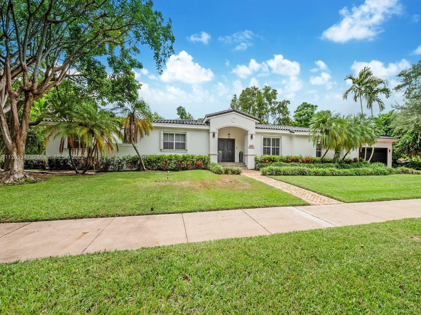 Property Photo: 930 Manati Ave FL 33146