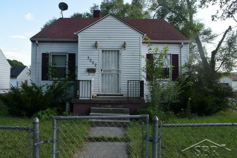 Property Photo:  3202 Fulton St  MI 48601 