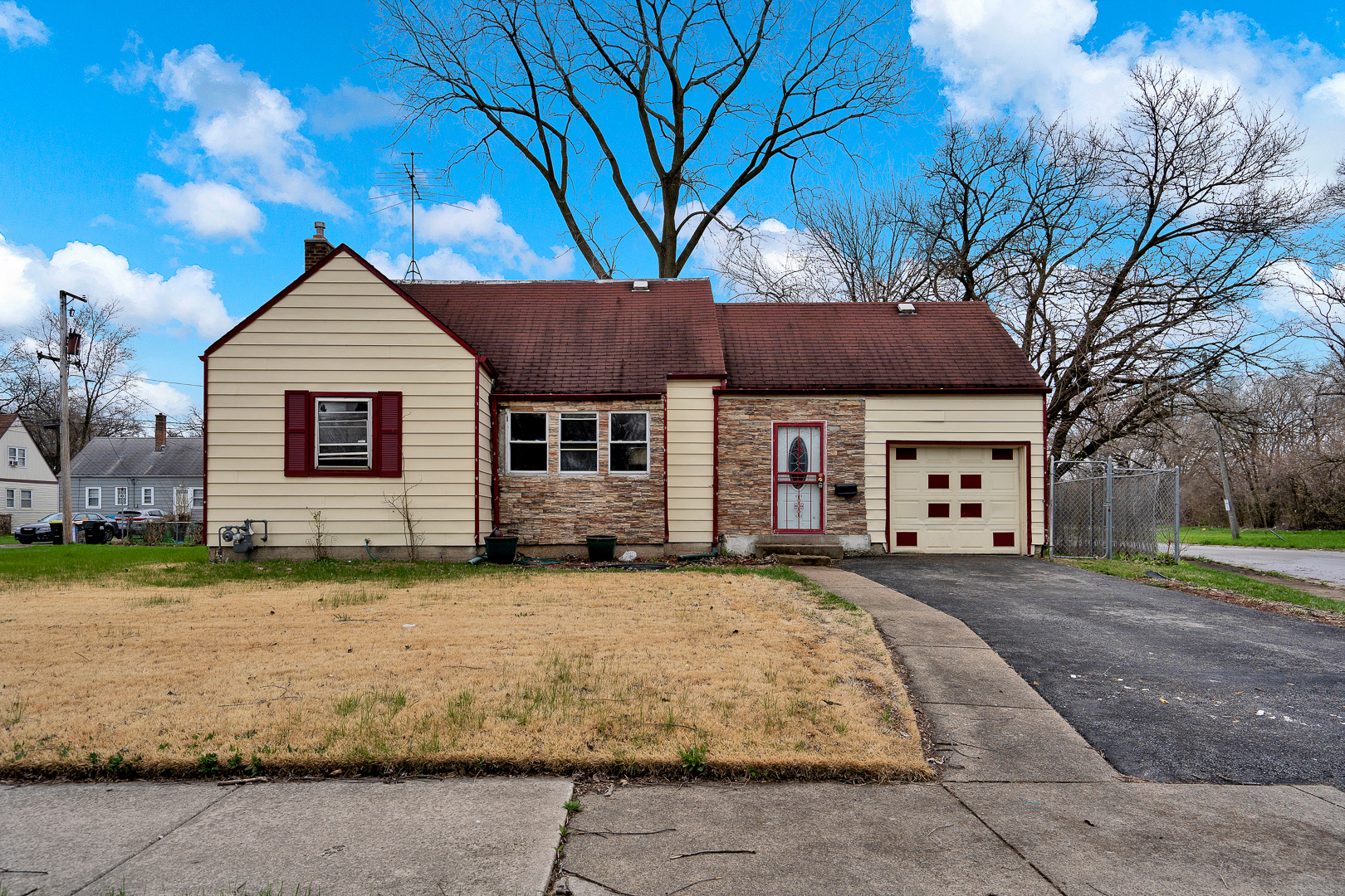 Property Photo: 166 W 141st Street IL 60827