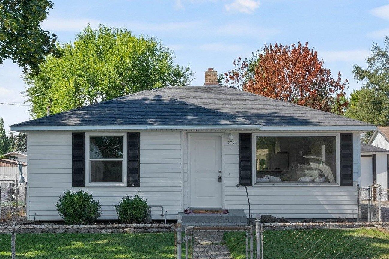Property Photo: 5721 N Hemlock St WA 99205