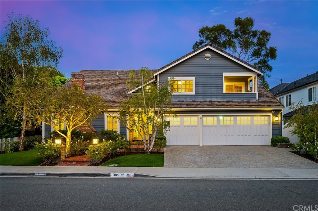 Property Photo:  30992 Canterbury Place  CA 92677 