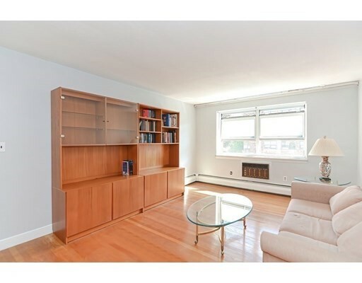 Property Photo:  15 Commonwealth Ct 16  MA 02135 