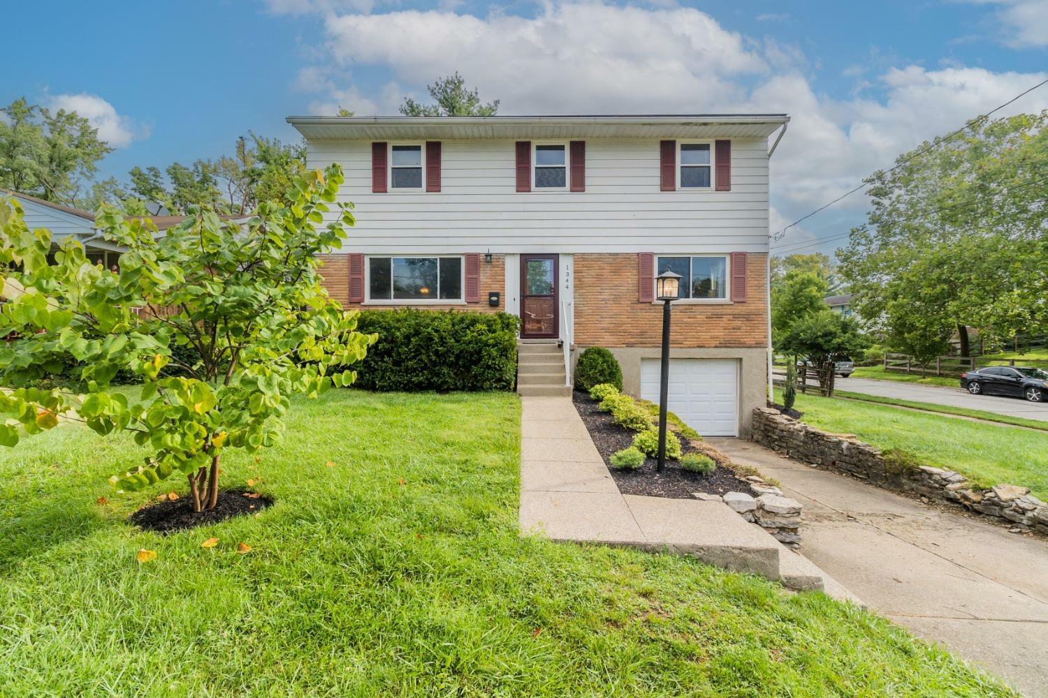 Property Photo: 1344 Meadowbright Ln OH 45230