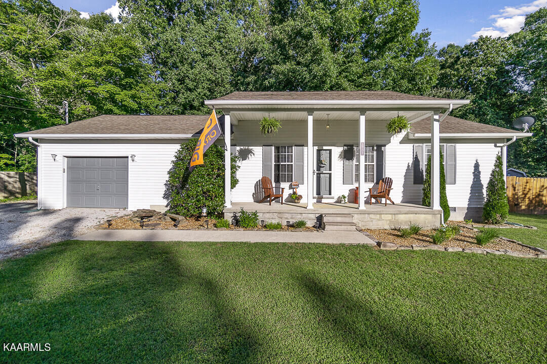 Property Photo:  2707 Spruce Loop  TN 38555 