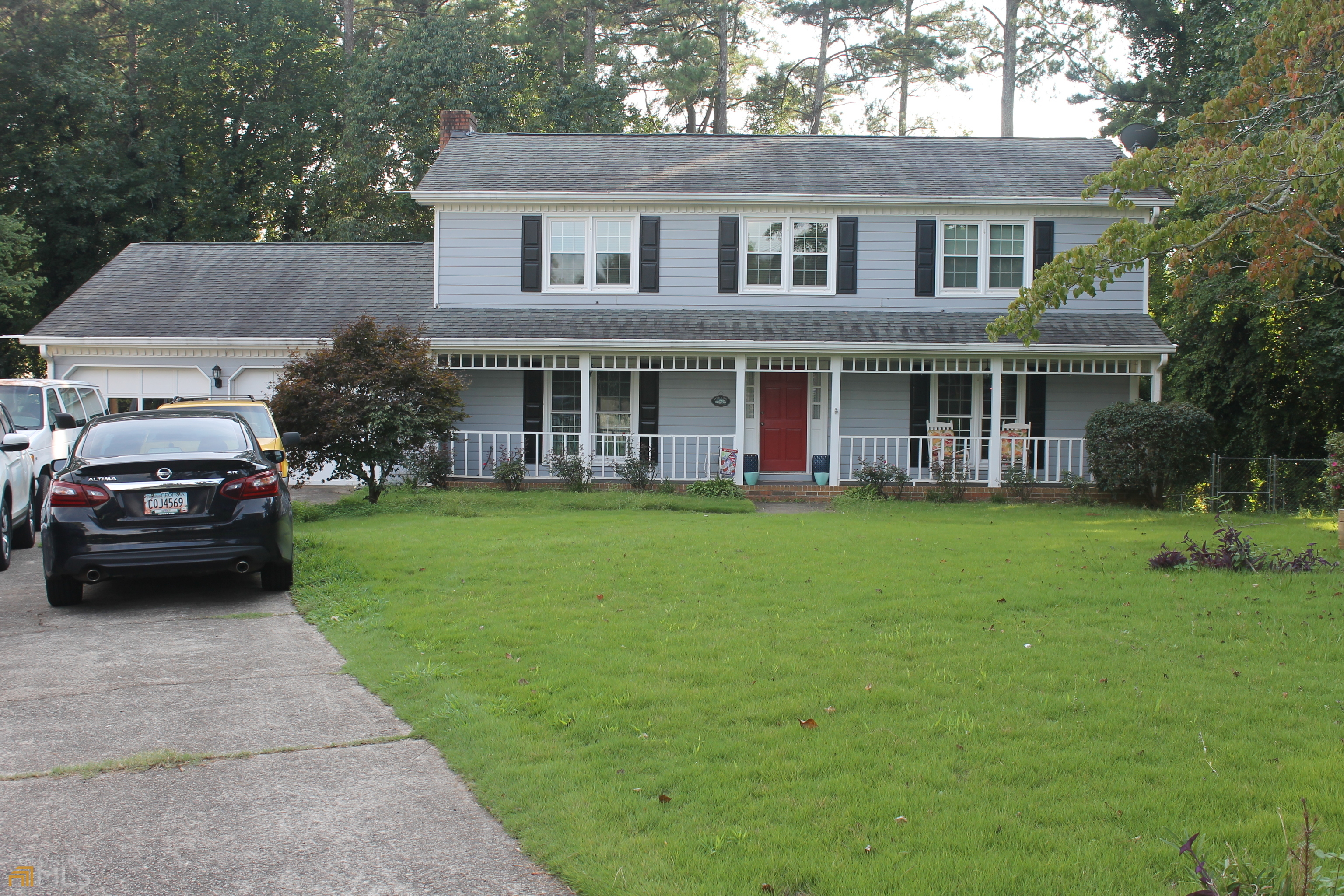 Property Photo: 5256 Ashford Court SW GA 30047