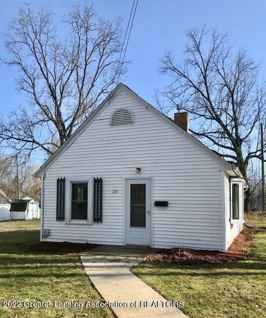 Property Photo:  231 Lloyd Street  MI 48895 