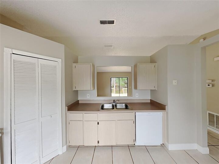 Property Photo:  1326 Trollman Avenue  FL 32738 