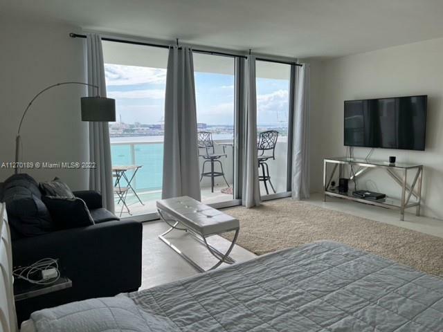 Property Photo: 1200 West Ave Ph28 FL 33139