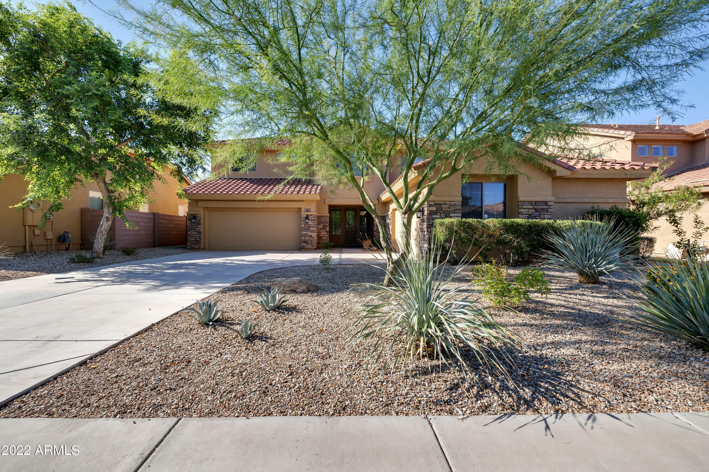 Property Photo: 2415 W Maya Way AZ 85085