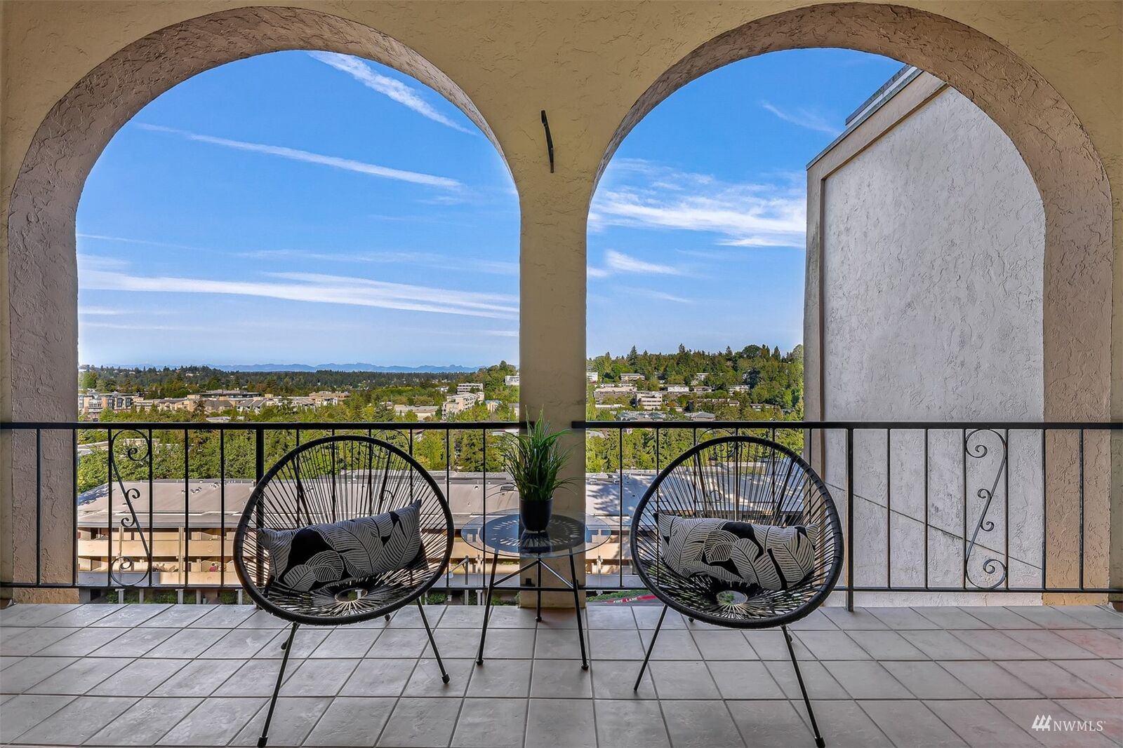 1 bed Mercer Island home for sale 2929 76th Avenue SE 508, Mercer