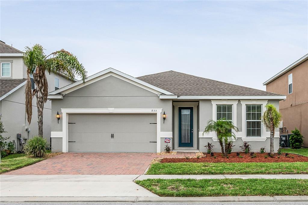 Property Photo: 855 Bucklebury Loop FL 32703