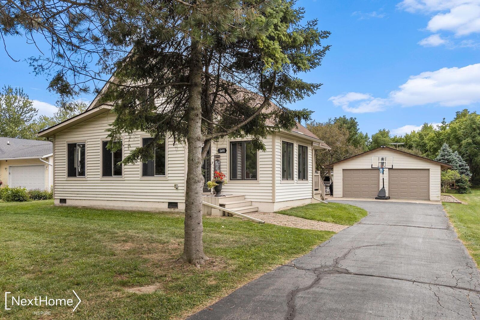 Property Photo:  2495 Ruth  MI 48430 