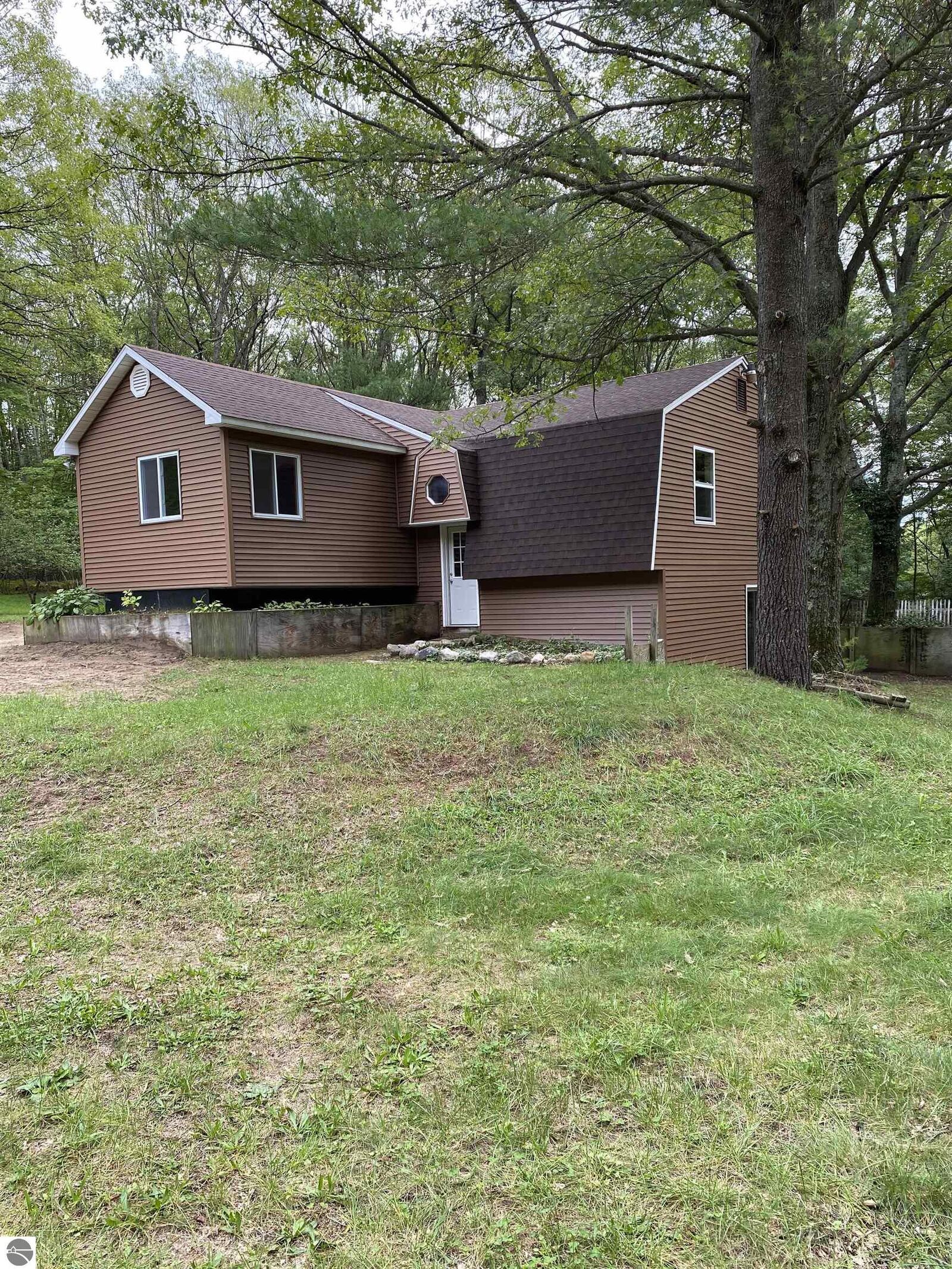 Property Photo:  2510 S 47 1/4 Road  MI 49601 