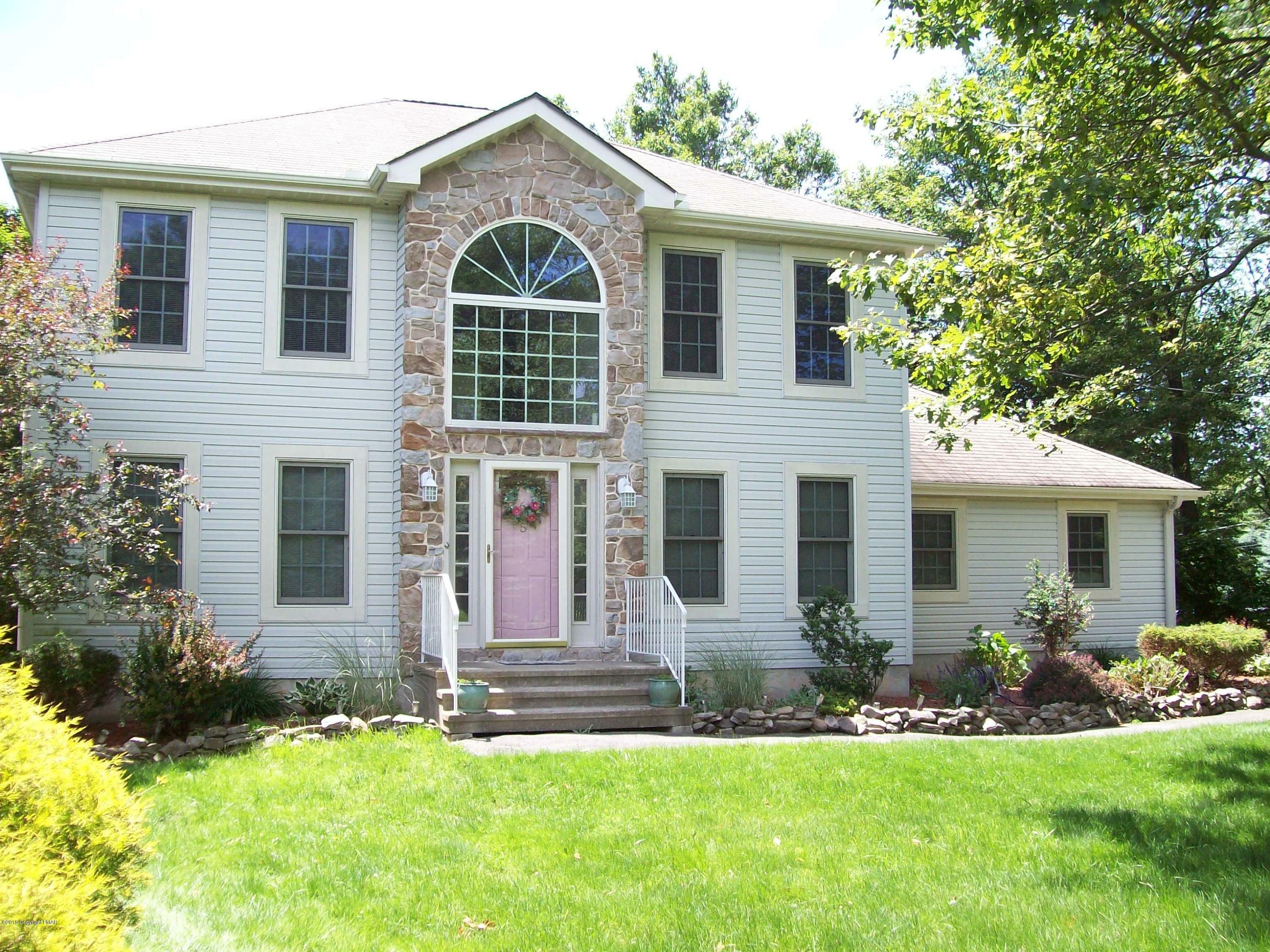 Property Photo:  645 Glen Circle Drive  PA 18466 