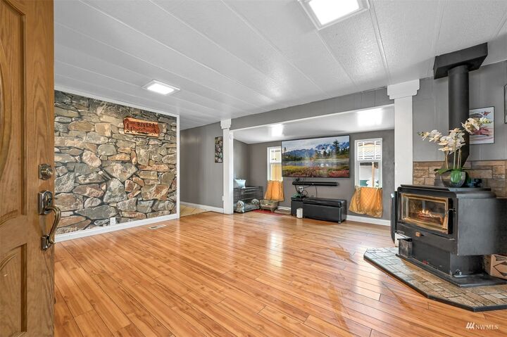 Property Photo:  4015 Eliza Avenue 75  WA 98226 