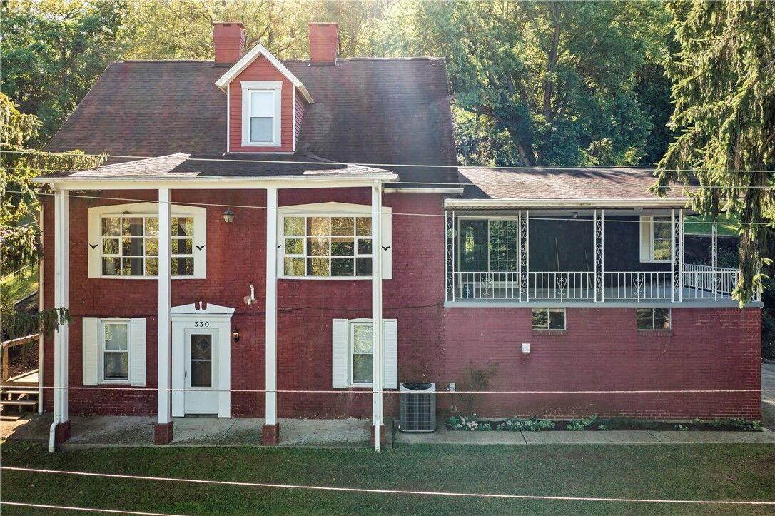 Property Photo:  330 Country Club Rd  PA 15301 