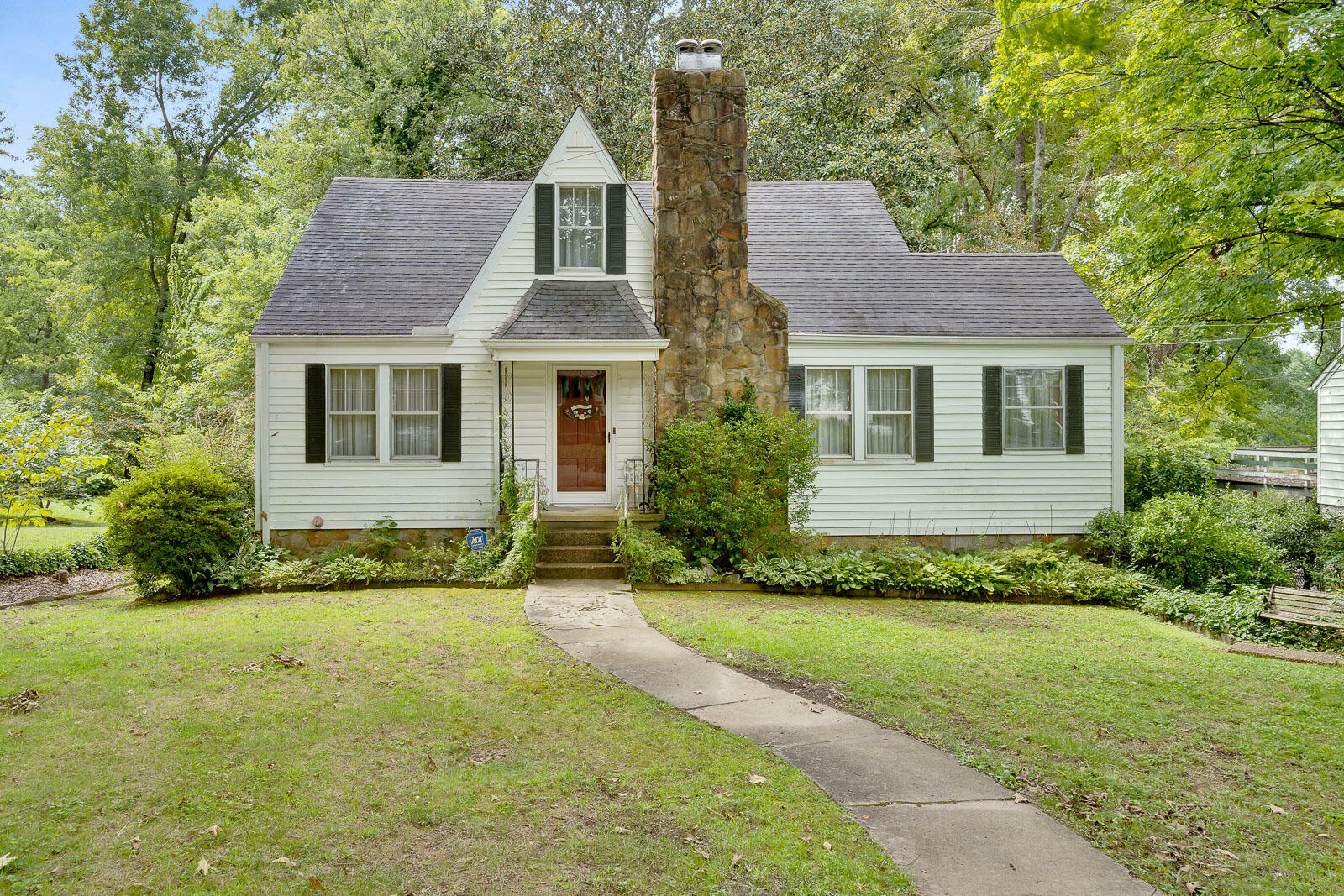 Property Photo:  120 E Meadowbrook Drive  TN 37415 