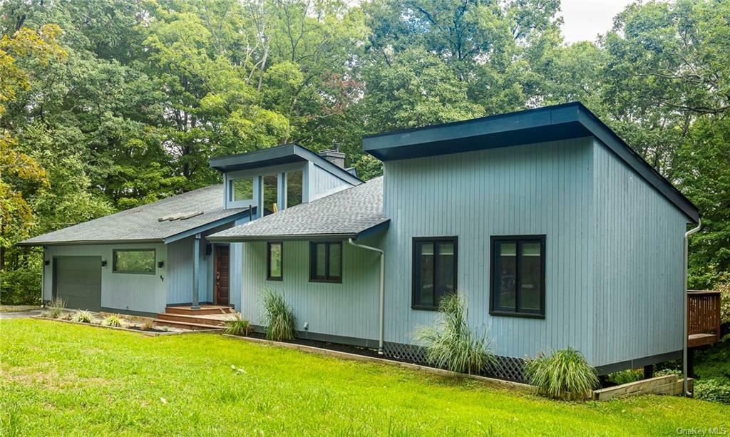 Property Photo:  49 Forest View Road  NY 12590 