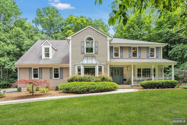 Property Photo:  18 Hubbard School Road  NJ 07446 