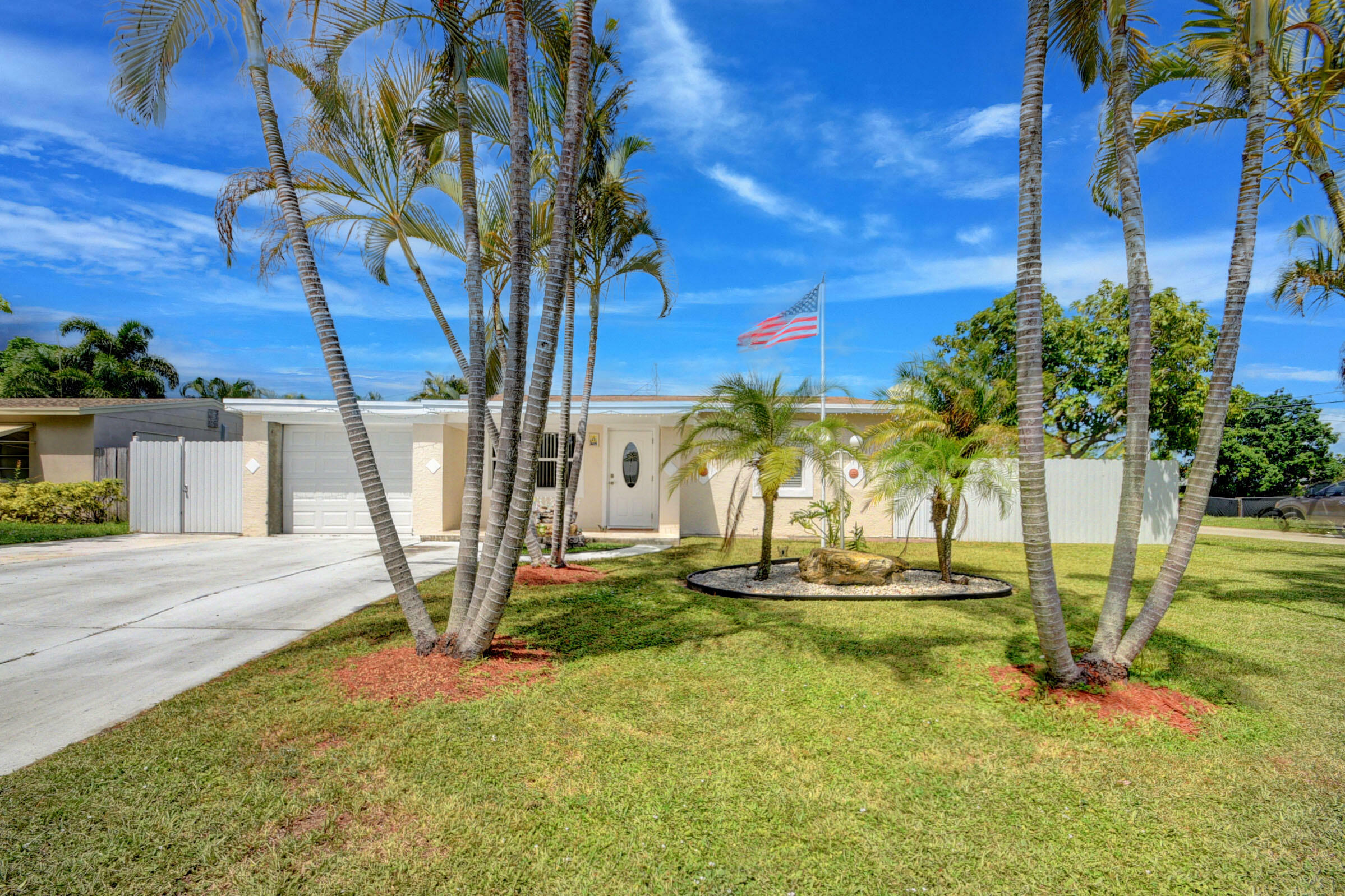 Property Photo:  3002 Giuliano Avenue  FL 33461 