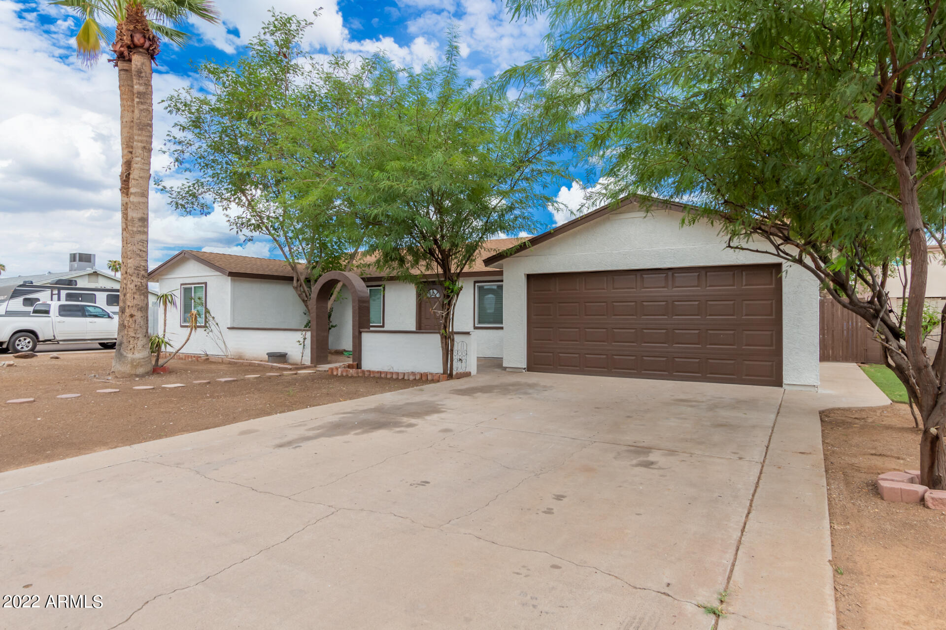 Property Photo:  1615 N 60th Lane  AZ 85035 
