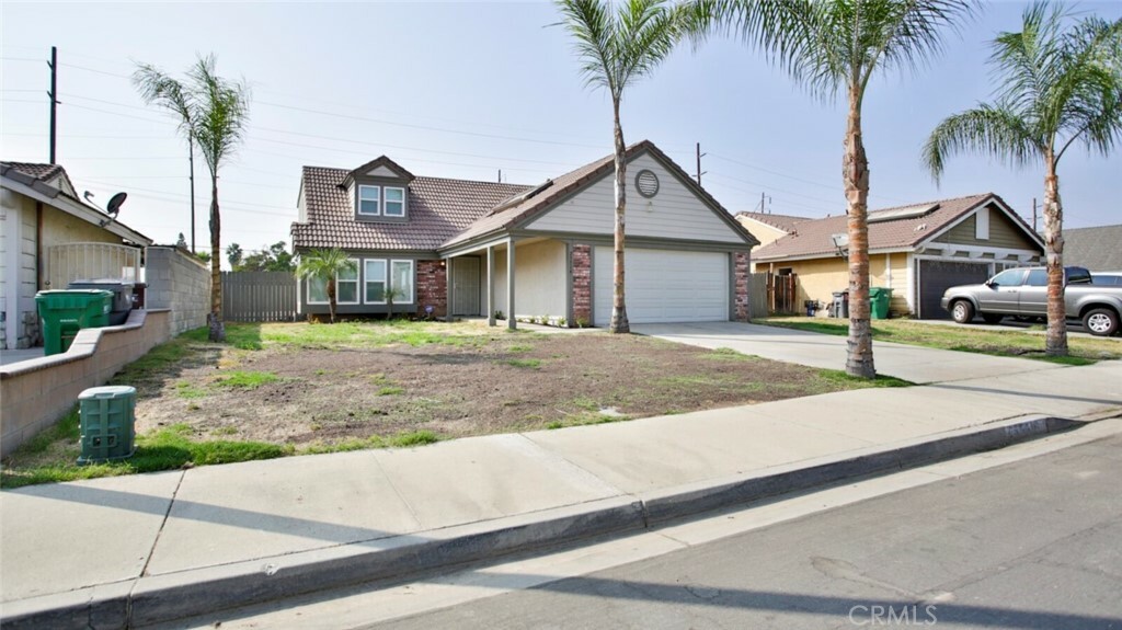 Property Photo:  25516 San Lupe Avenue  CA 92551 