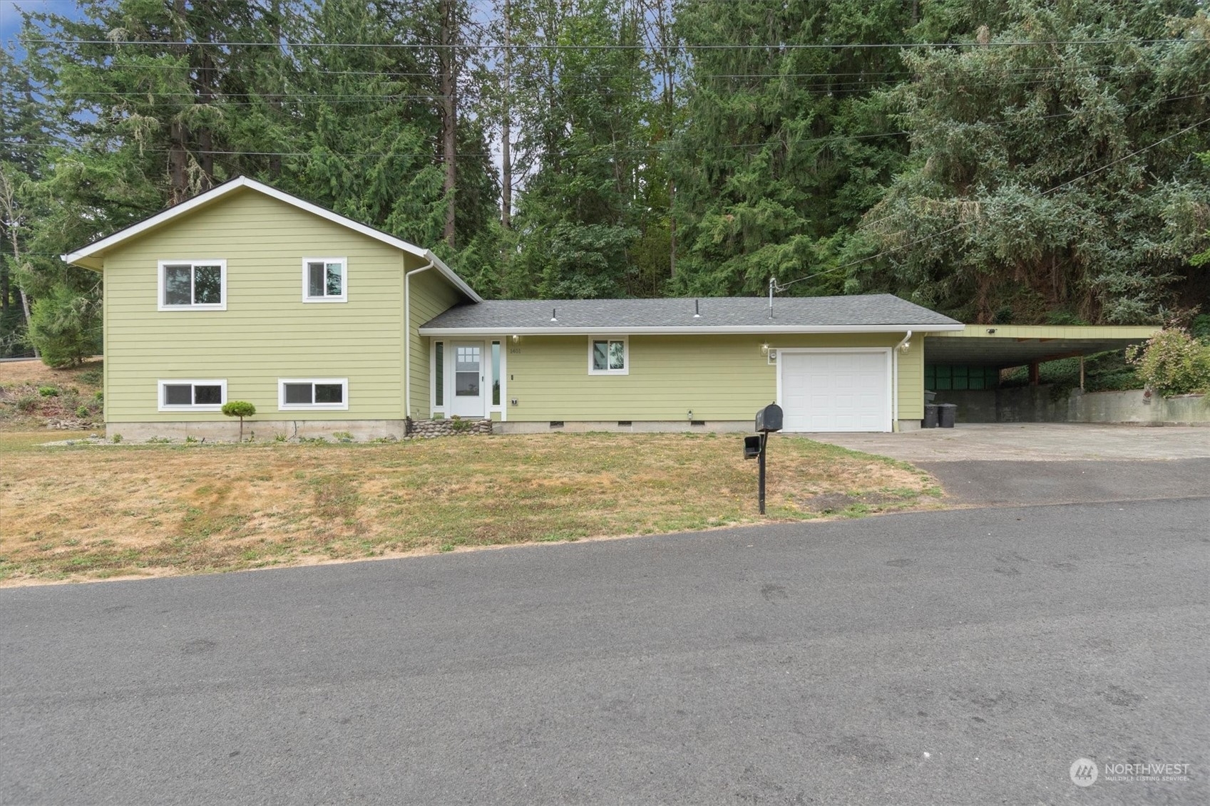 Property Photo:  1401 Pauli Drive  WA 98626 